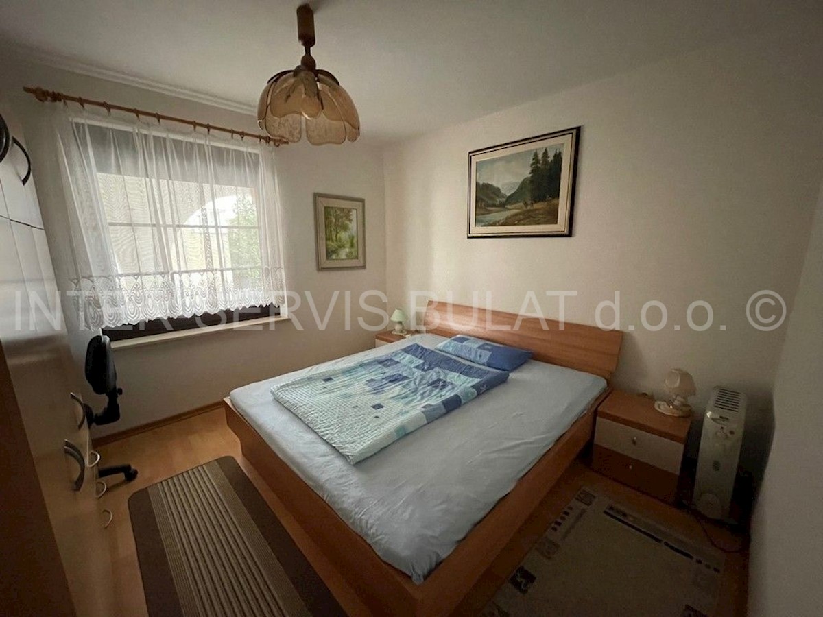 Appartement À vendre - ŠIBENSKO-KNINSKA PIROVAC