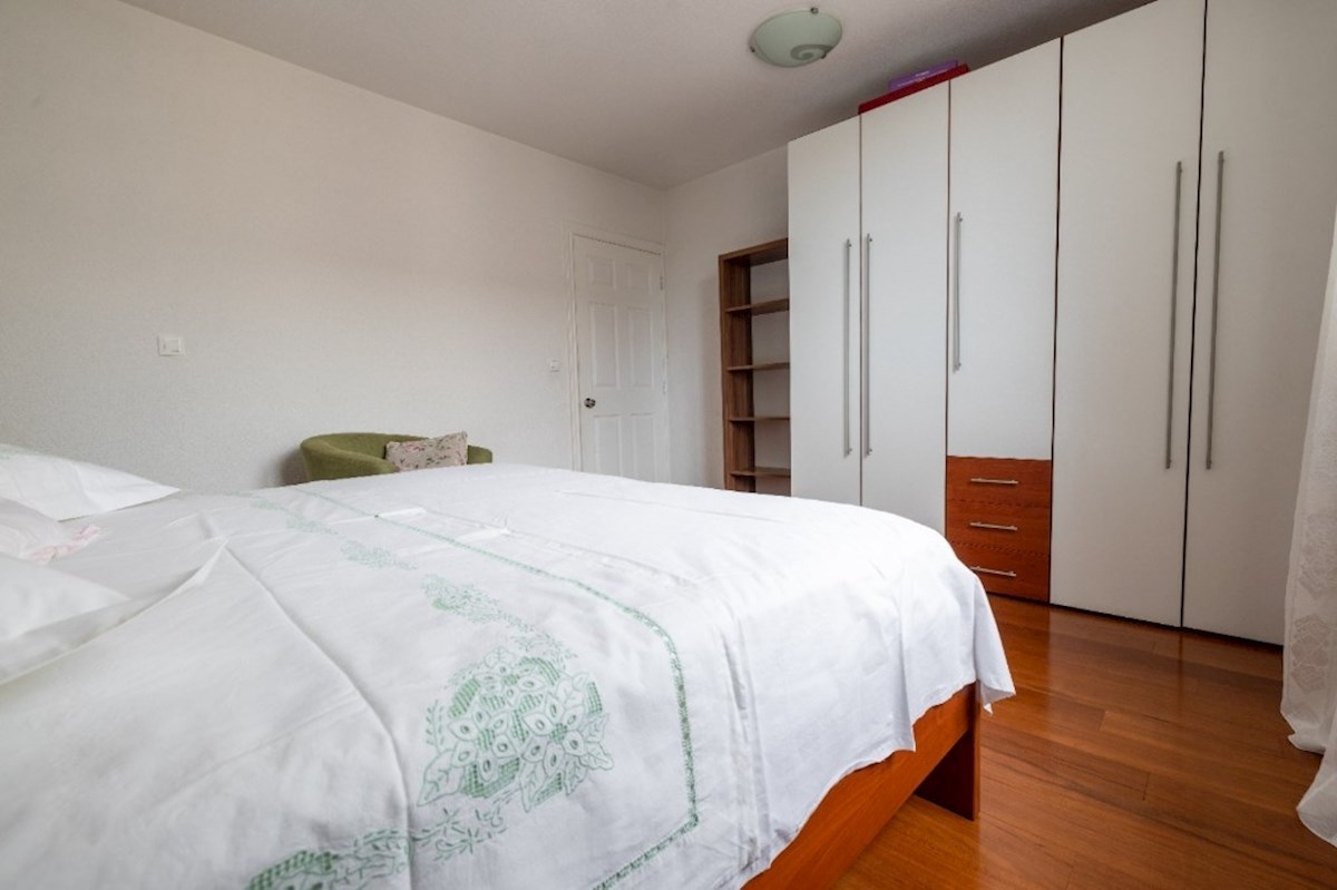 Apartma Na predaj - SPLITSKO-DALMATINSKA MAKARSKA