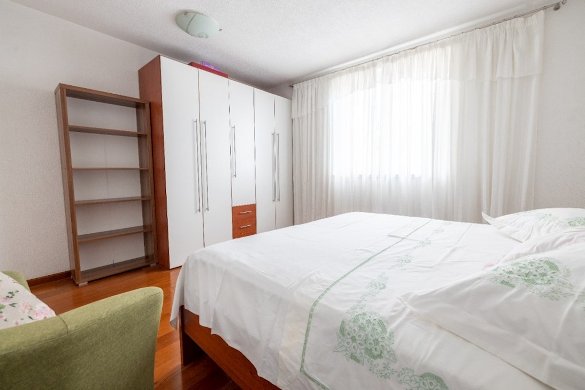 Apartma Na predaj - SPLITSKO-DALMATINSKA MAKARSKA