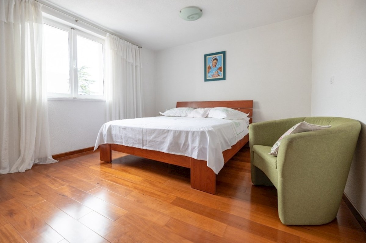 Apartma Na predaj - SPLITSKO-DALMATINSKA MAKARSKA