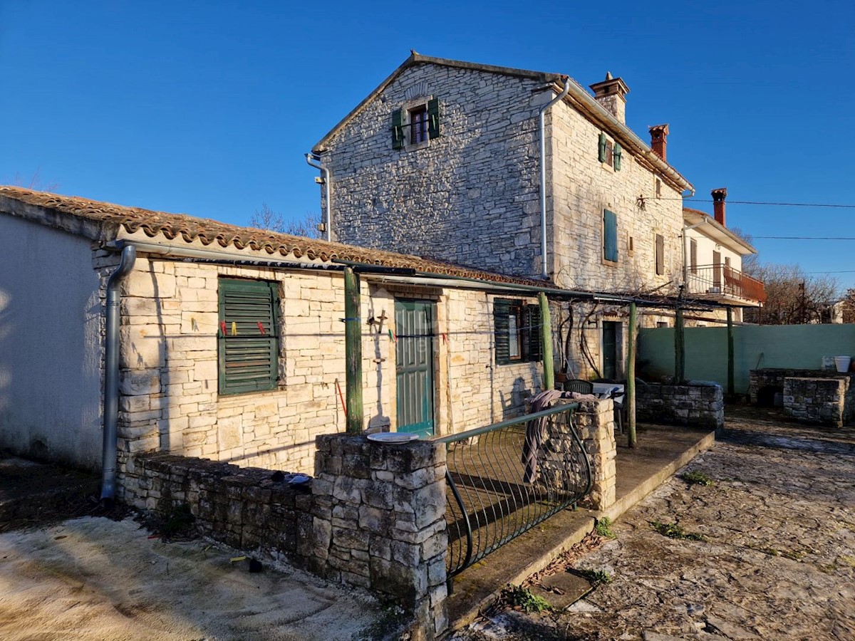 Haus Zu verkaufen - Istarska Svetvinčenat - foto 1/13