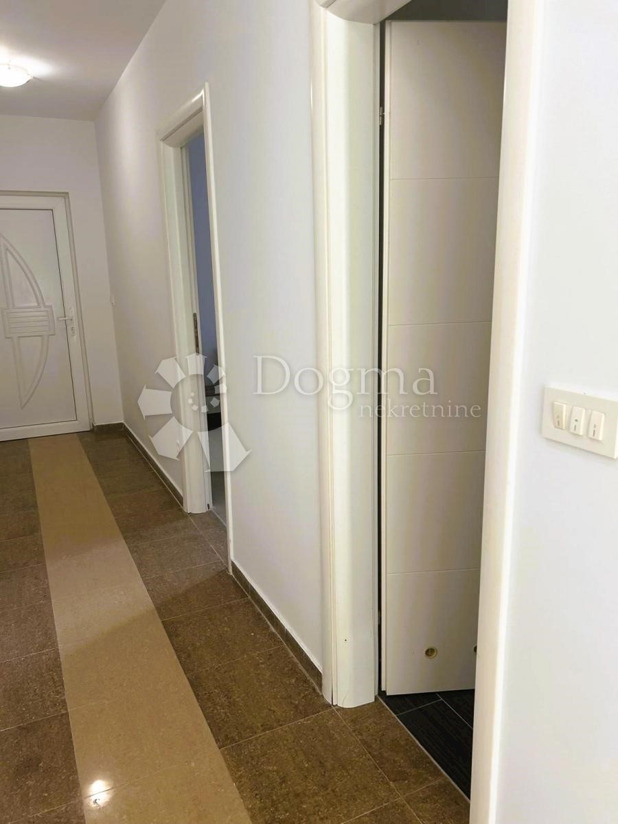 Apartment Zu verkaufen - PRIMORSKO-GORANSKA RAB