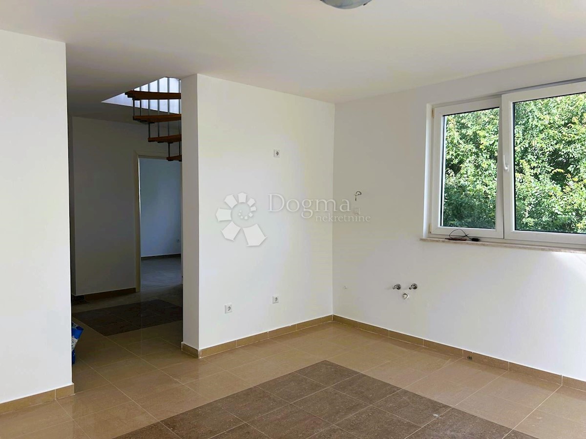 Apartment Zu verkaufen - PRIMORSKO-GORANSKA RAB