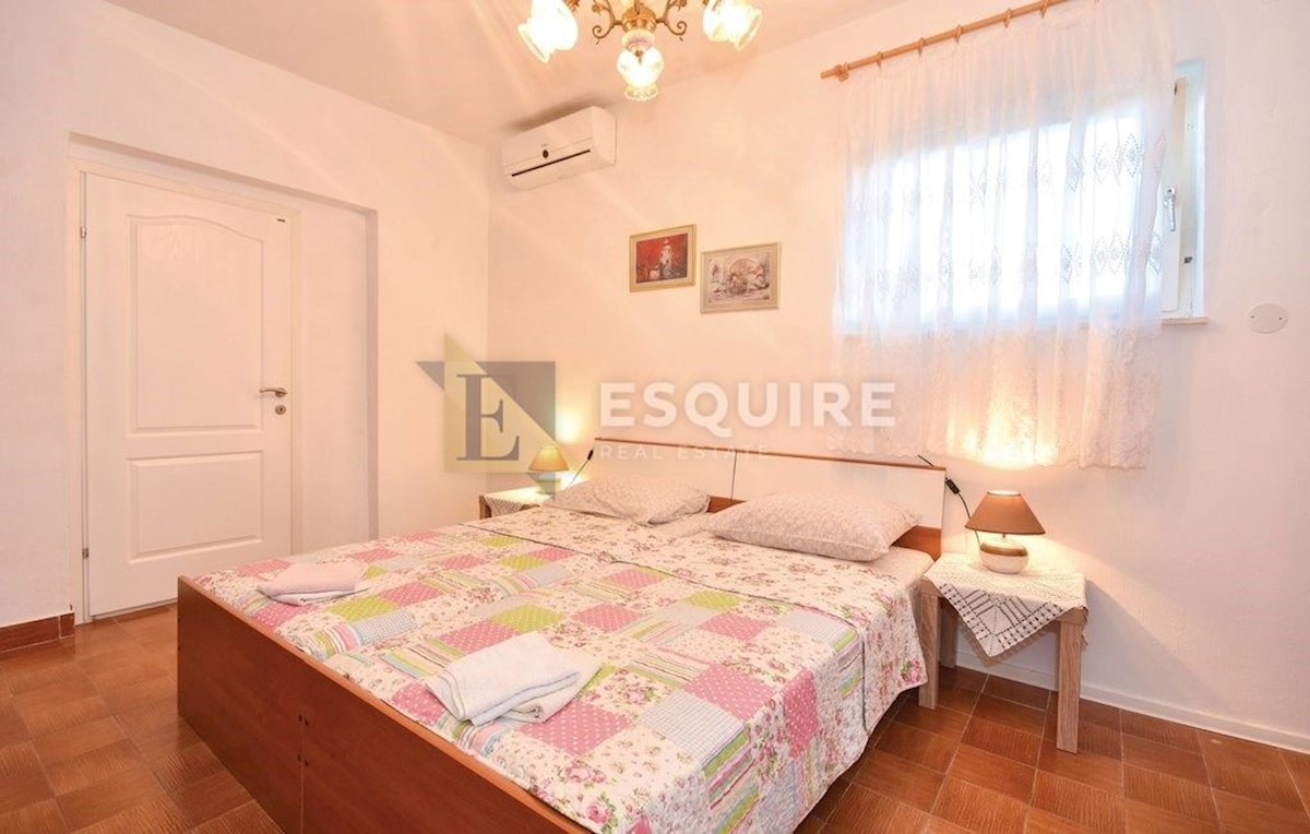 Maison À vendre - SPLITSKO-DALMATINSKA SPLIT