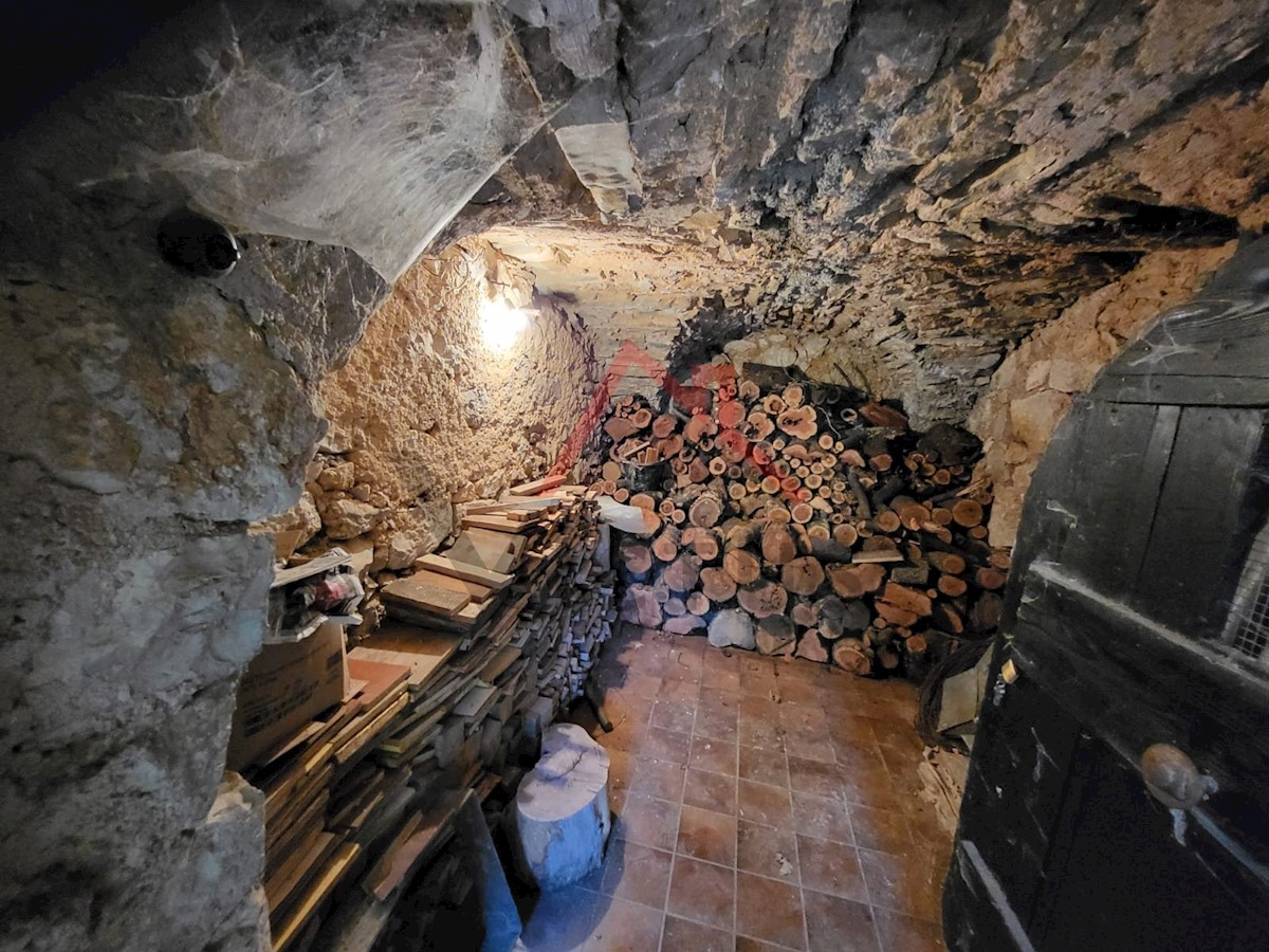 Haus Zu verkaufen - PRIMORSKO-GORANSKA VINODOLSKA OPĆINA