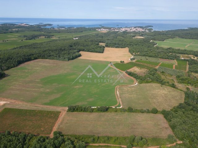 Pozemek na prodej 14824 m² – Poreč