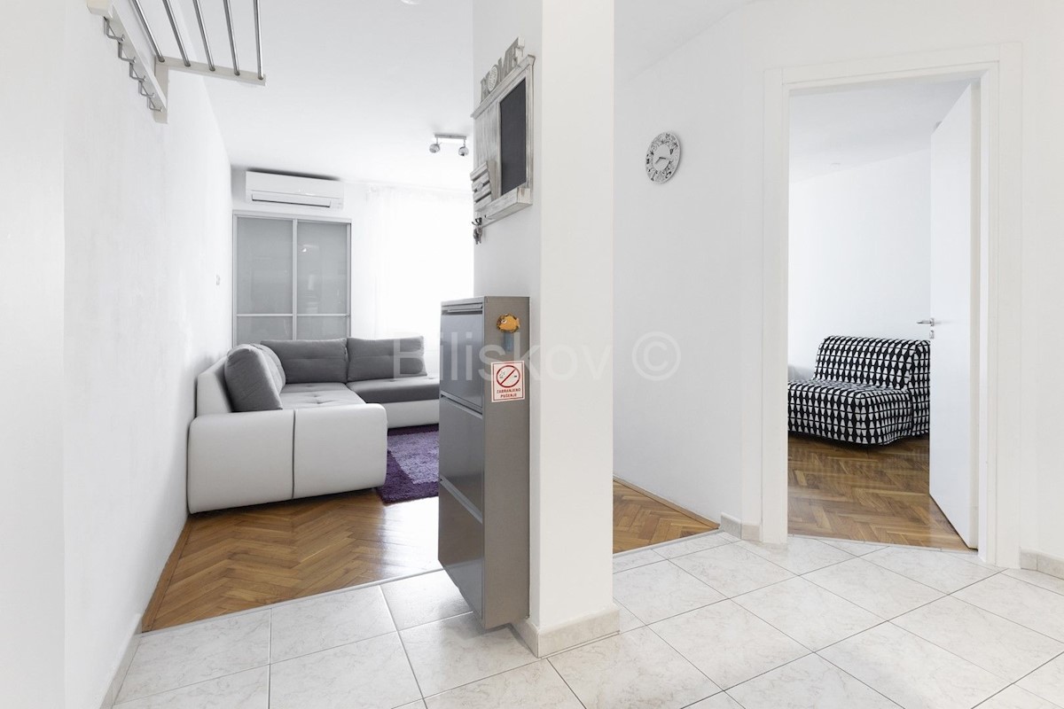 Appartement À louer - SPLITSKO-DALMATINSKA SPLIT