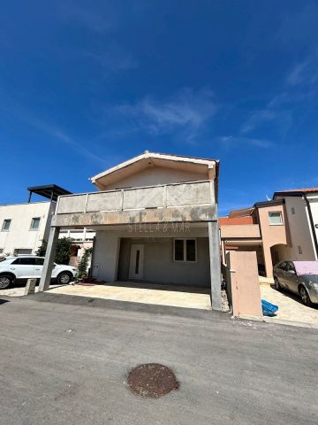 Dům na prodej 228 m² – Vir