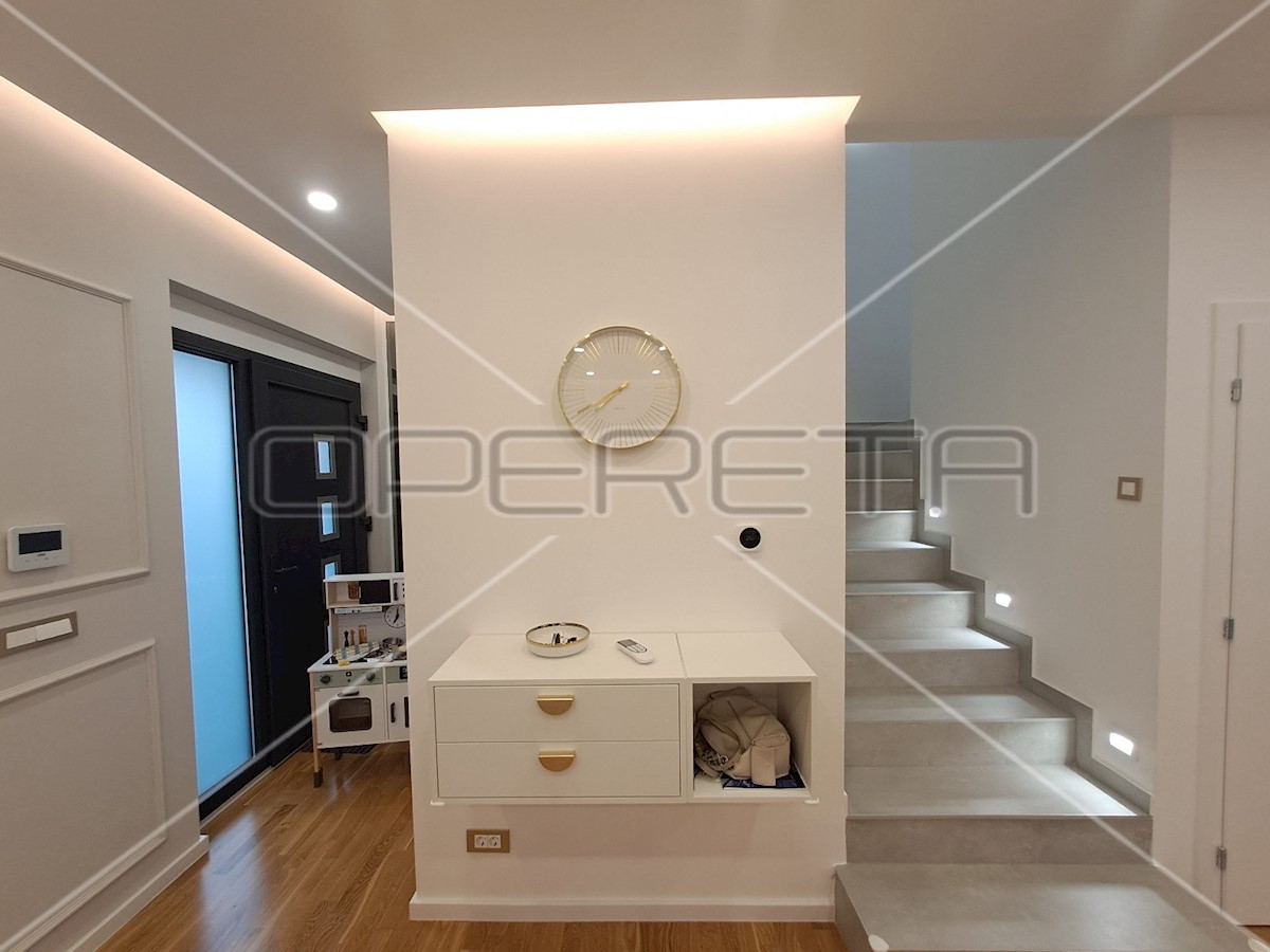 Apartment Zu verkaufen - ZAGREBAČKA VELIKA GORICA