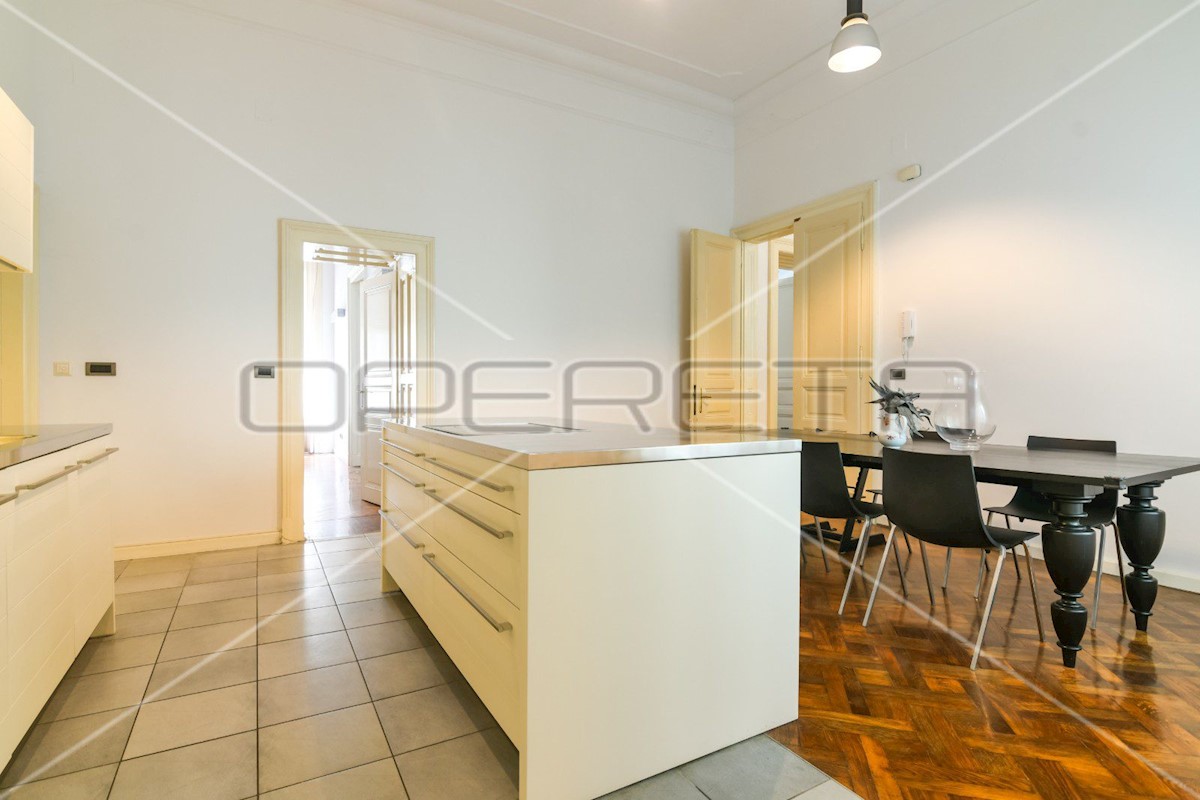 Appartement À louer - GRAD ZAGREB ZAGREB