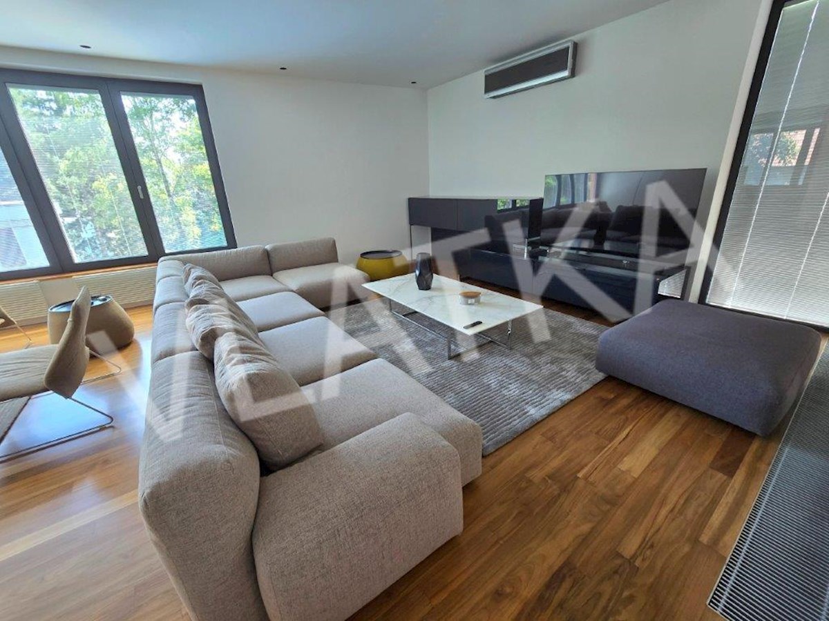 Maison À vendre - GRAD ZAGREB ZAGREB