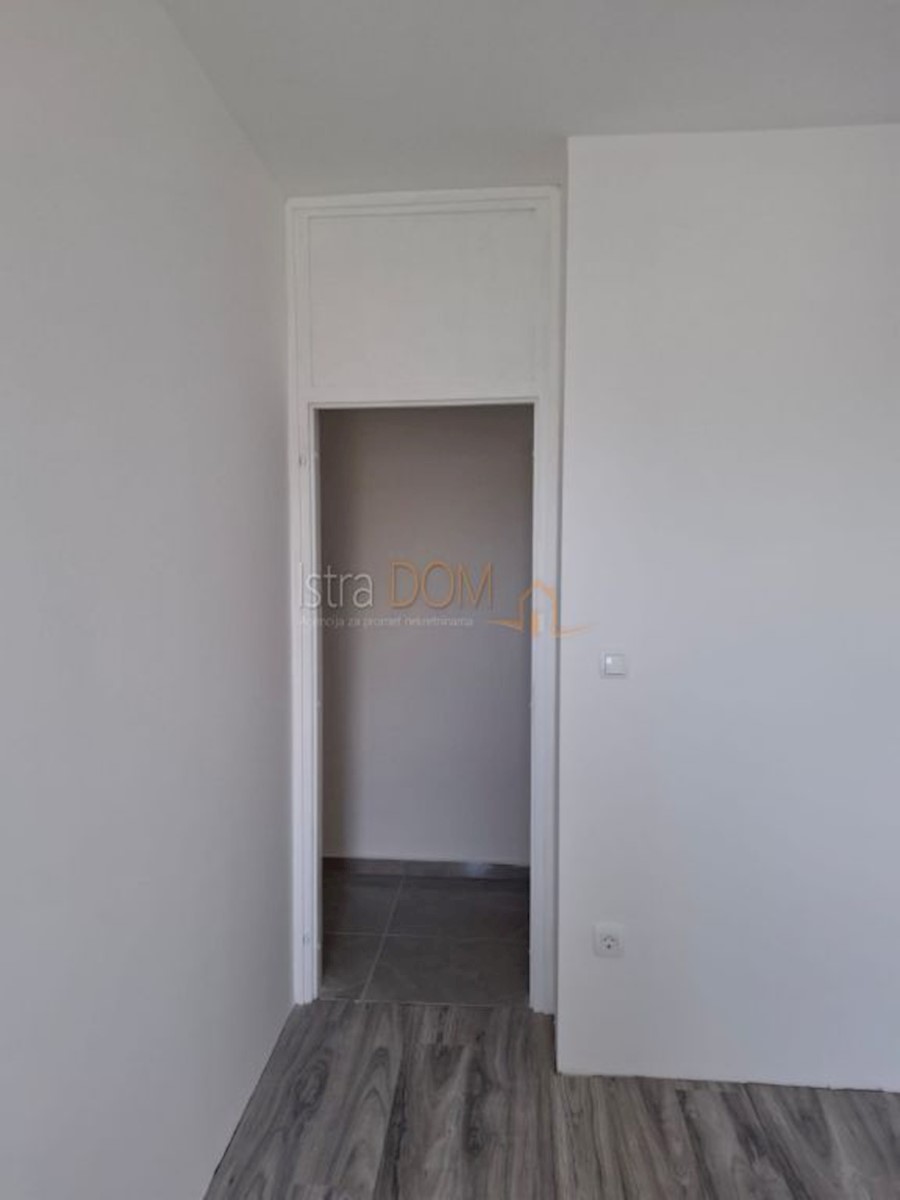 Flat For sale - ISTARSKA PULA