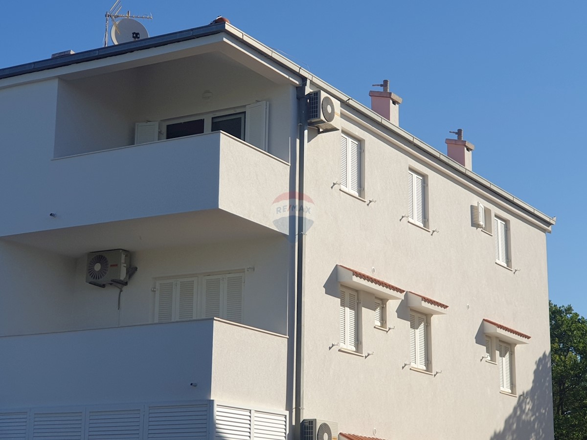 Flat For sale - ŠIBENSKO-KNINSKA ROGOZNICA
