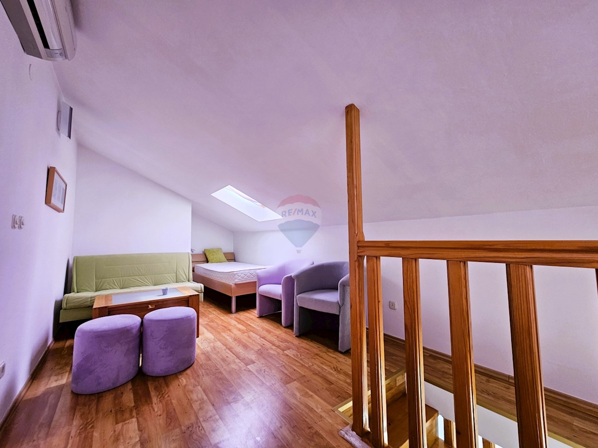 Flat For sale - ŠIBENSKO-KNINSKA ROGOZNICA