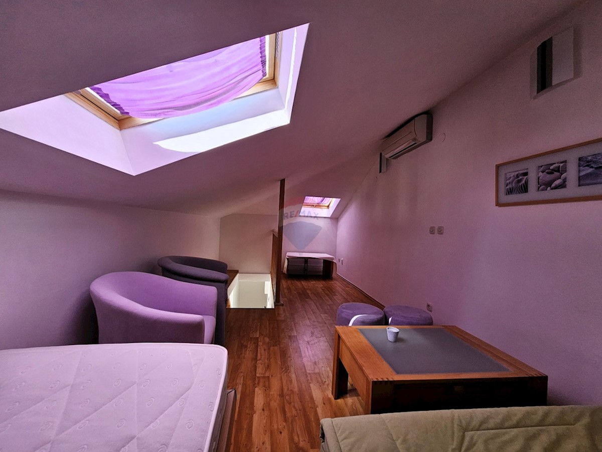 Flat For sale - ŠIBENSKO-KNINSKA ROGOZNICA