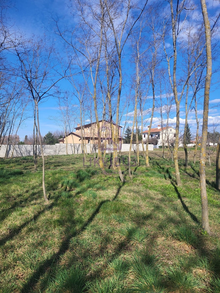 Terreno In vendita KARLOVIĆI