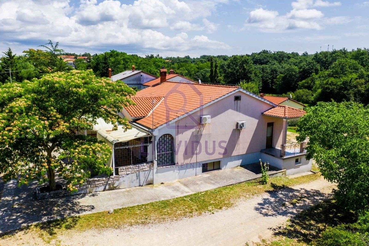 Casa In vendita - ISTARSKA ŽMINJ