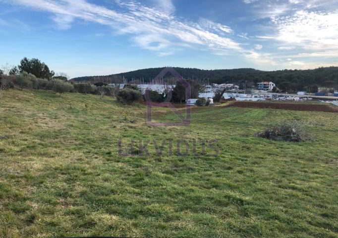 Zemljište na prodaju 738 m² – Pomer