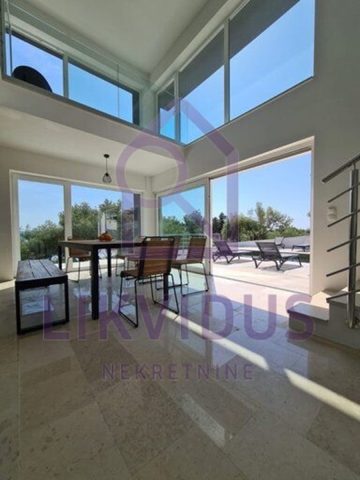 House for sale 200 m² – Ravni