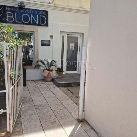 Lokal użytkowy Na sprzedaż - Primorsko-goranska Mali Lošinj - foto 3/5
