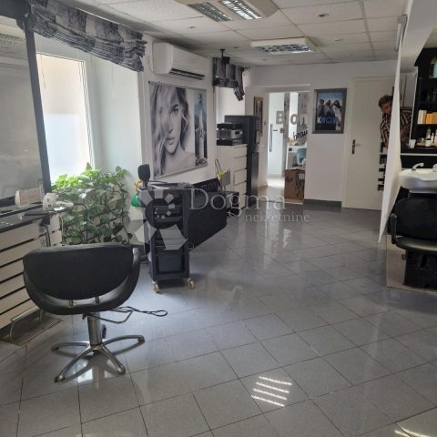 Lokal użytkowy Na sprzedaż - Primorsko-goranska Mali Lošinj - foto 4/5