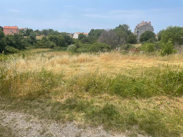 Zemljište na prodaju 737 m² – Vodnjan