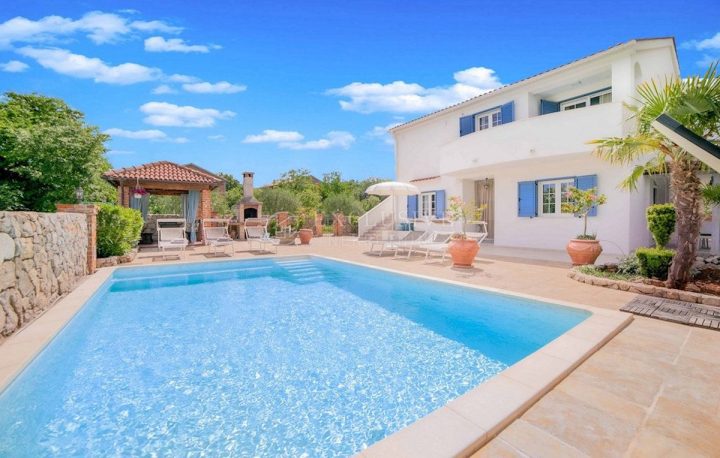 House for sale 230 m² – Dobrinj