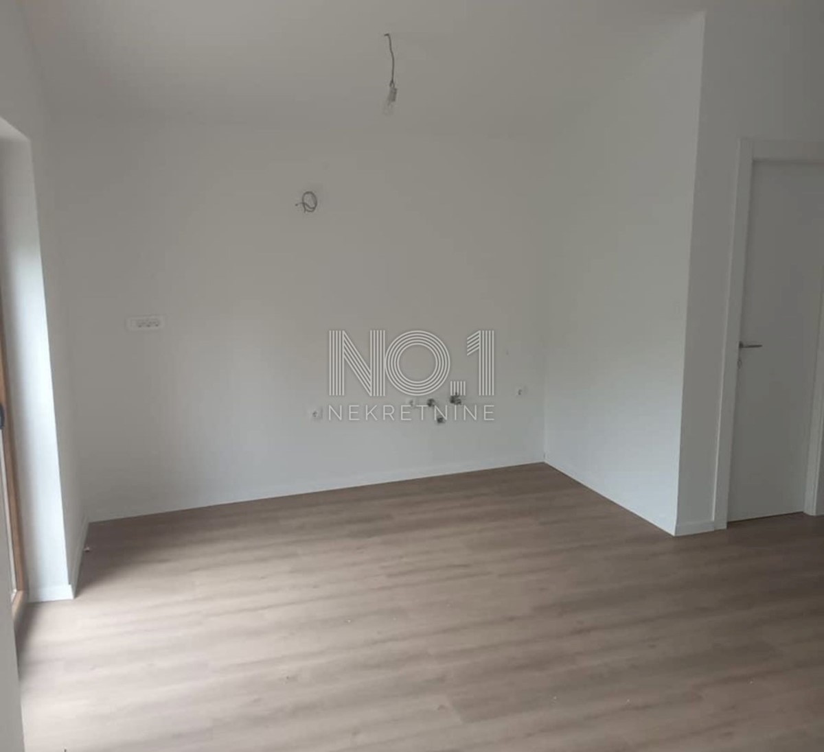 Flat For sale - PRIMORSKO-GORANSKA BAKAR