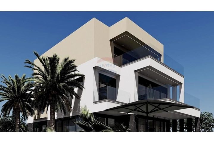 Dům na prodej 352 m² – Sukošan