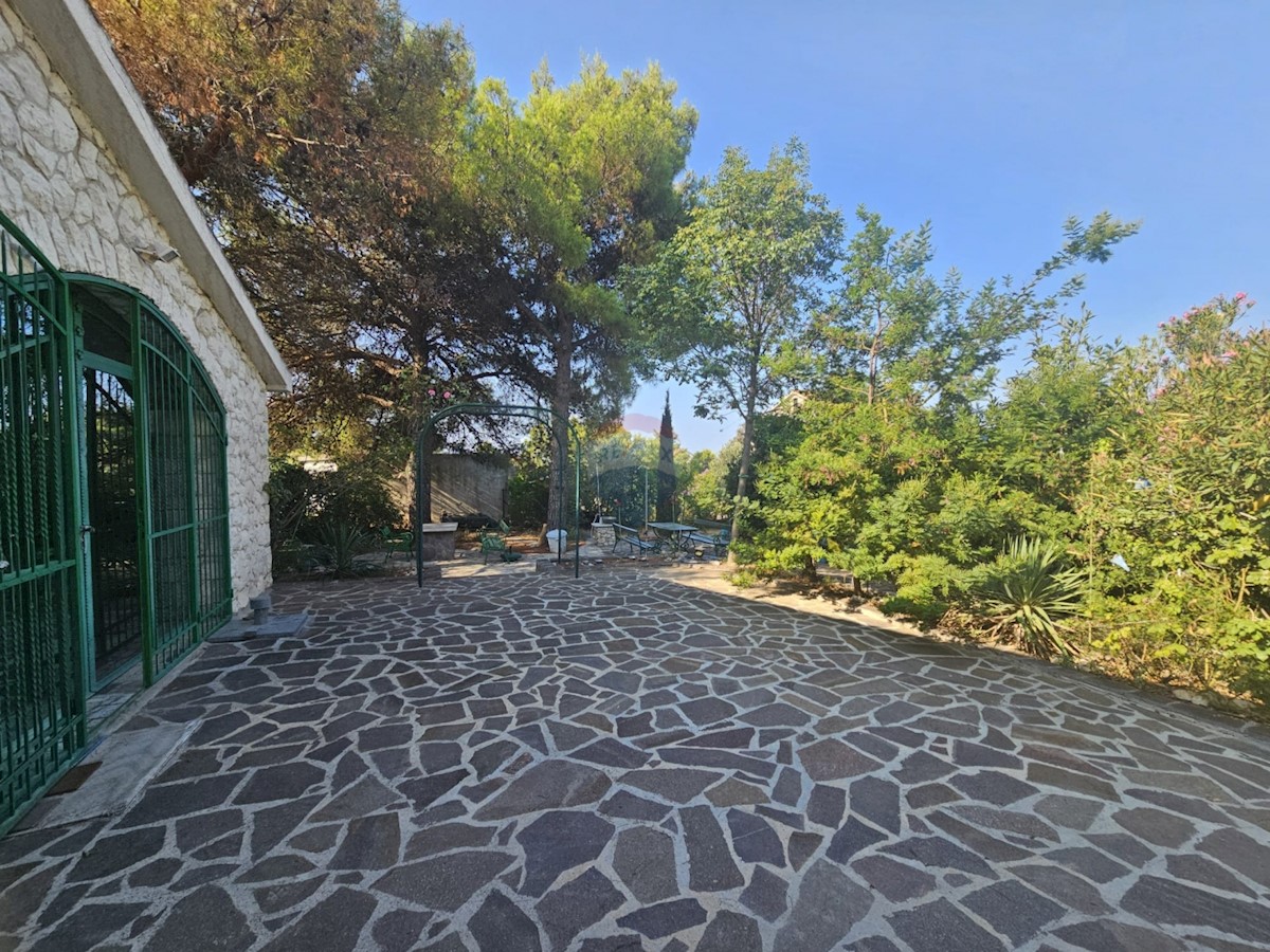 House For sale - ŠIBENSKO-KNINSKA ŠIBENIK