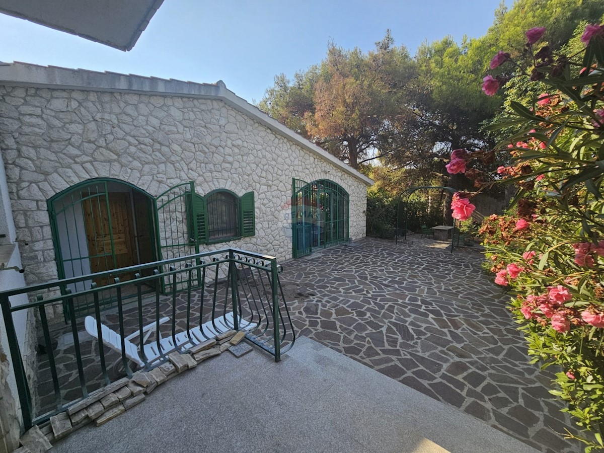 House For sale - ŠIBENSKO-KNINSKA ŠIBENIK