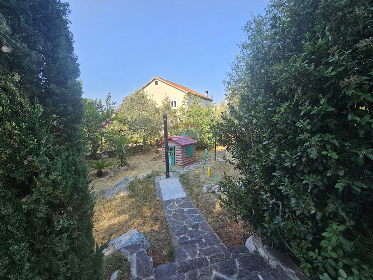 House For sale - ŠIBENSKO-KNINSKA ŠIBENIK