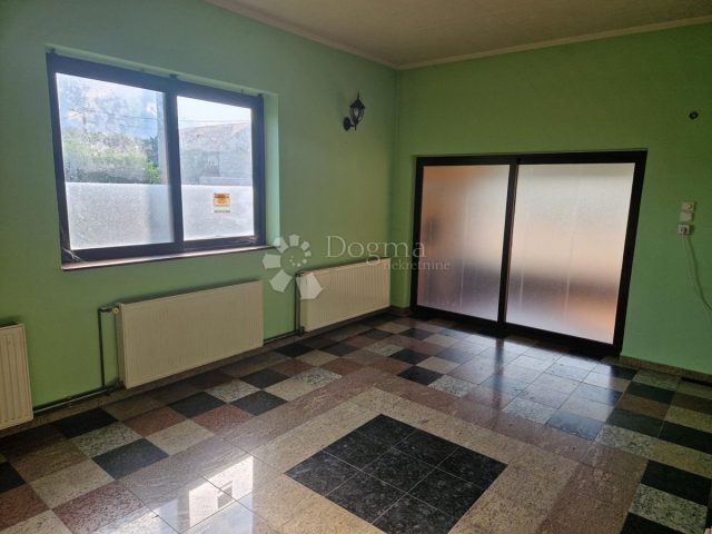 Komerční k pronájmu 100 m² – Dubrava Zabočka