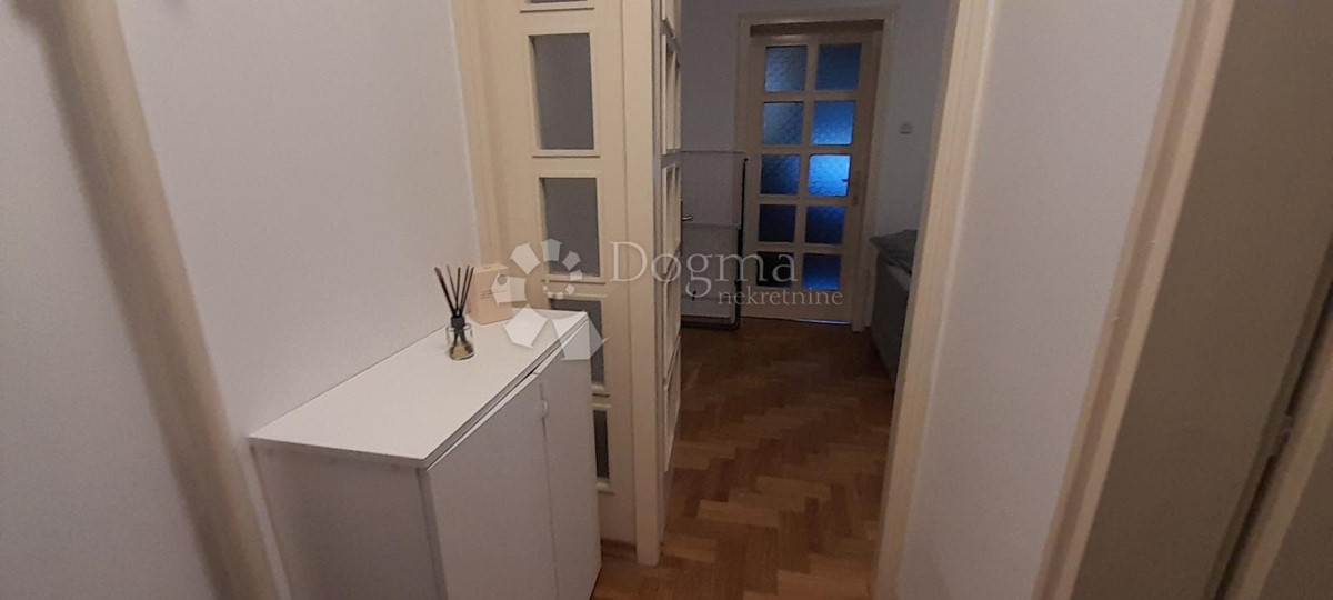 Appartement À louer - GRAD ZAGREB ZAGREB