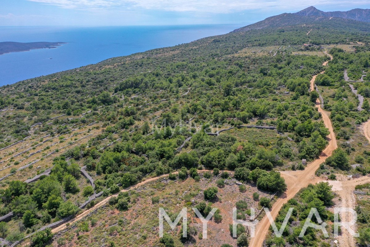 Terreno In vendita - SPLITSKO-DALMATINSKA JELSA