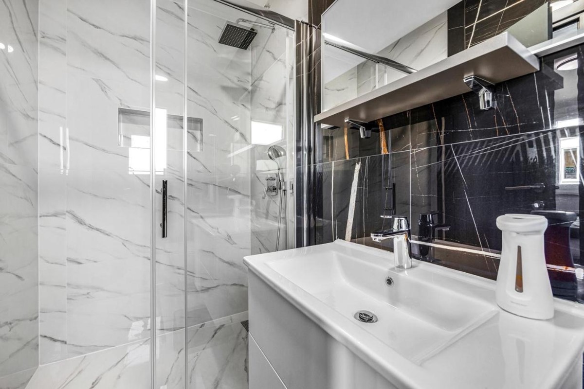 Apartma Na predaj - ISTARSKA POREČ