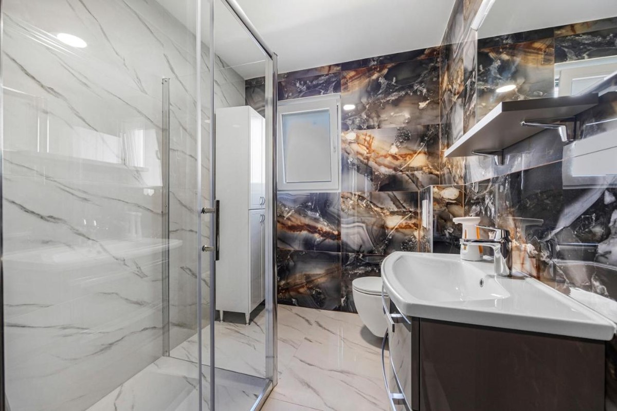 Apartma Na predaj - ISTARSKA POREČ