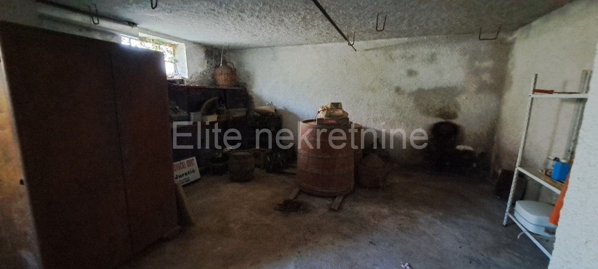 Business premises For rent - PRIMORSKO-GORANSKA BAKAR