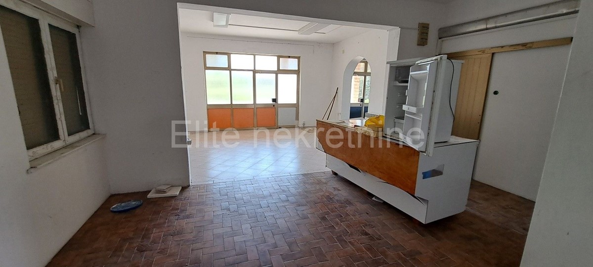 Business premises For rent - PRIMORSKO-GORANSKA BAKAR