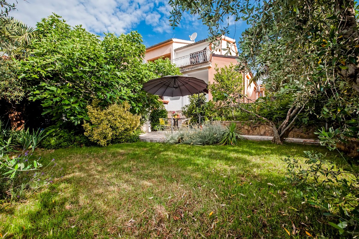 Hiša Na predaj - Istarska Rovinj - foto 1/14