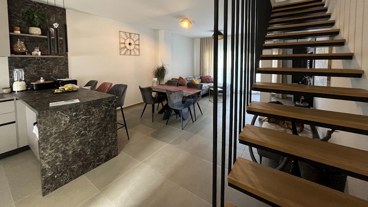 House For sale - ISTARSKA NOVIGRAD