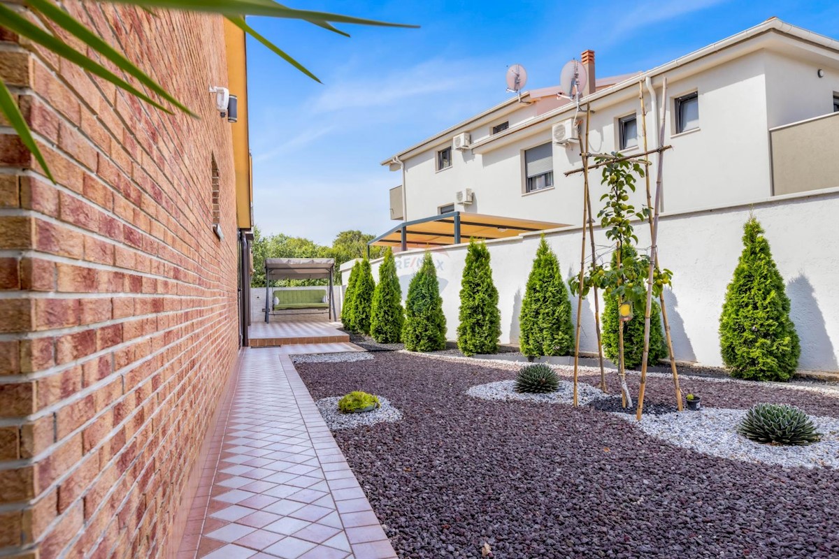 House For sale - ISTARSKA MEDULIN