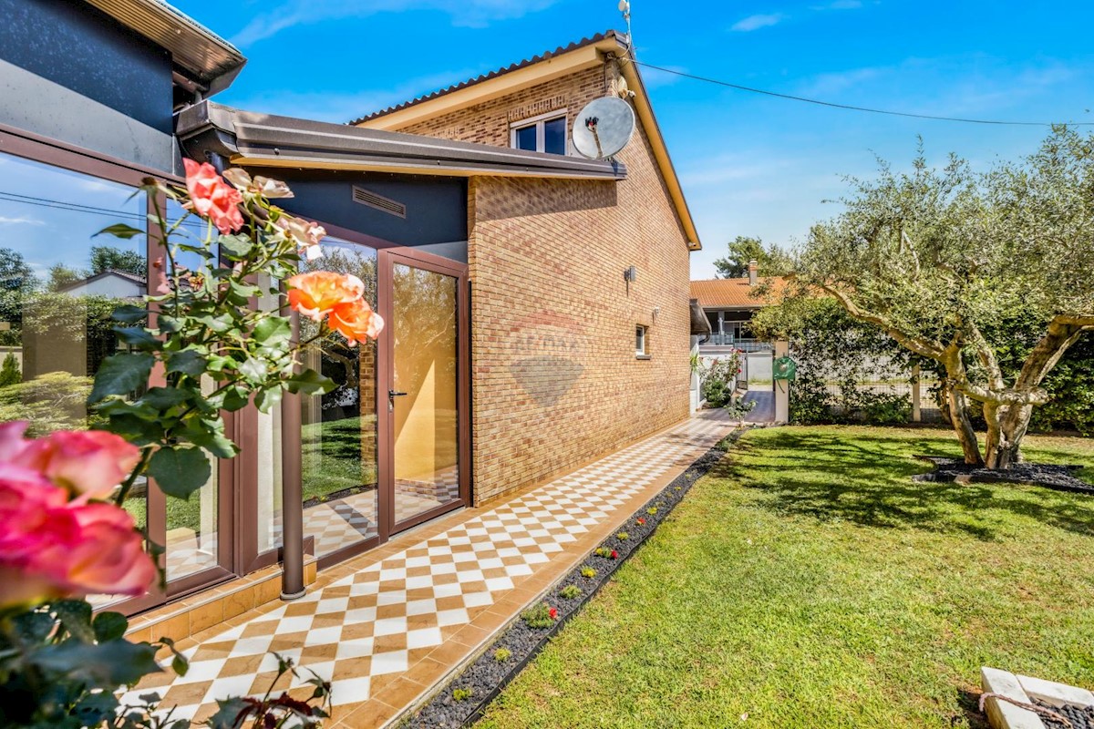 House For sale - ISTARSKA MEDULIN