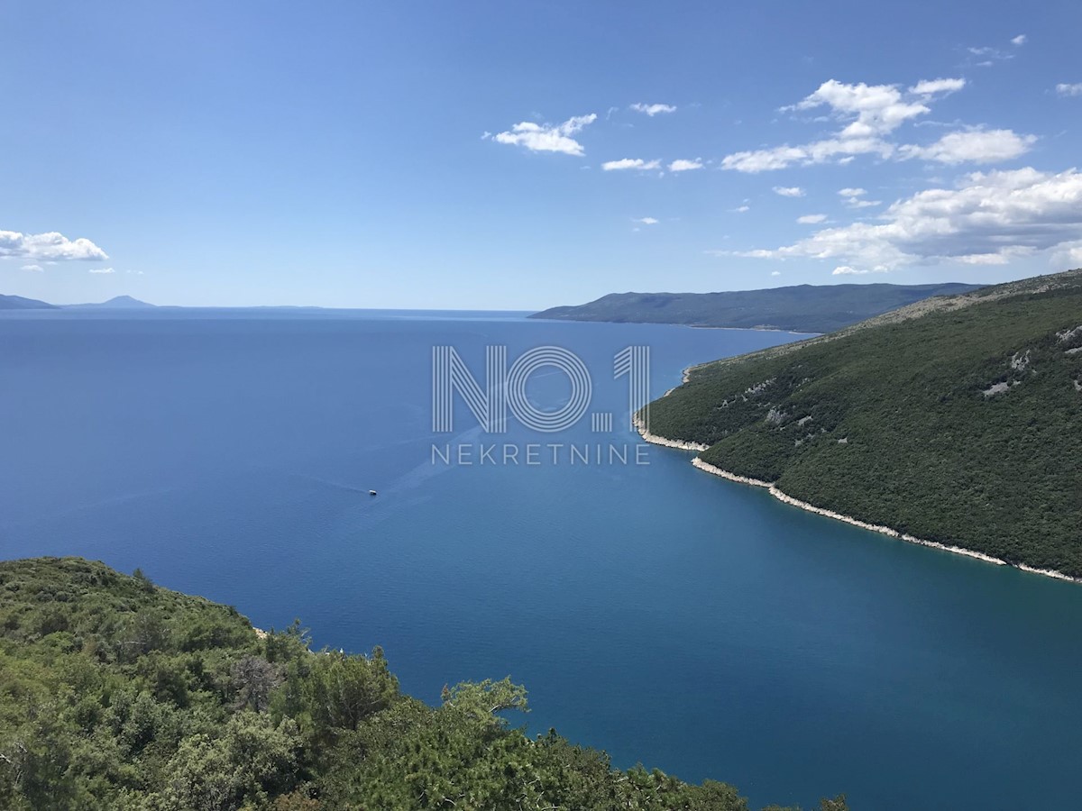 Land For sale PLOMIN