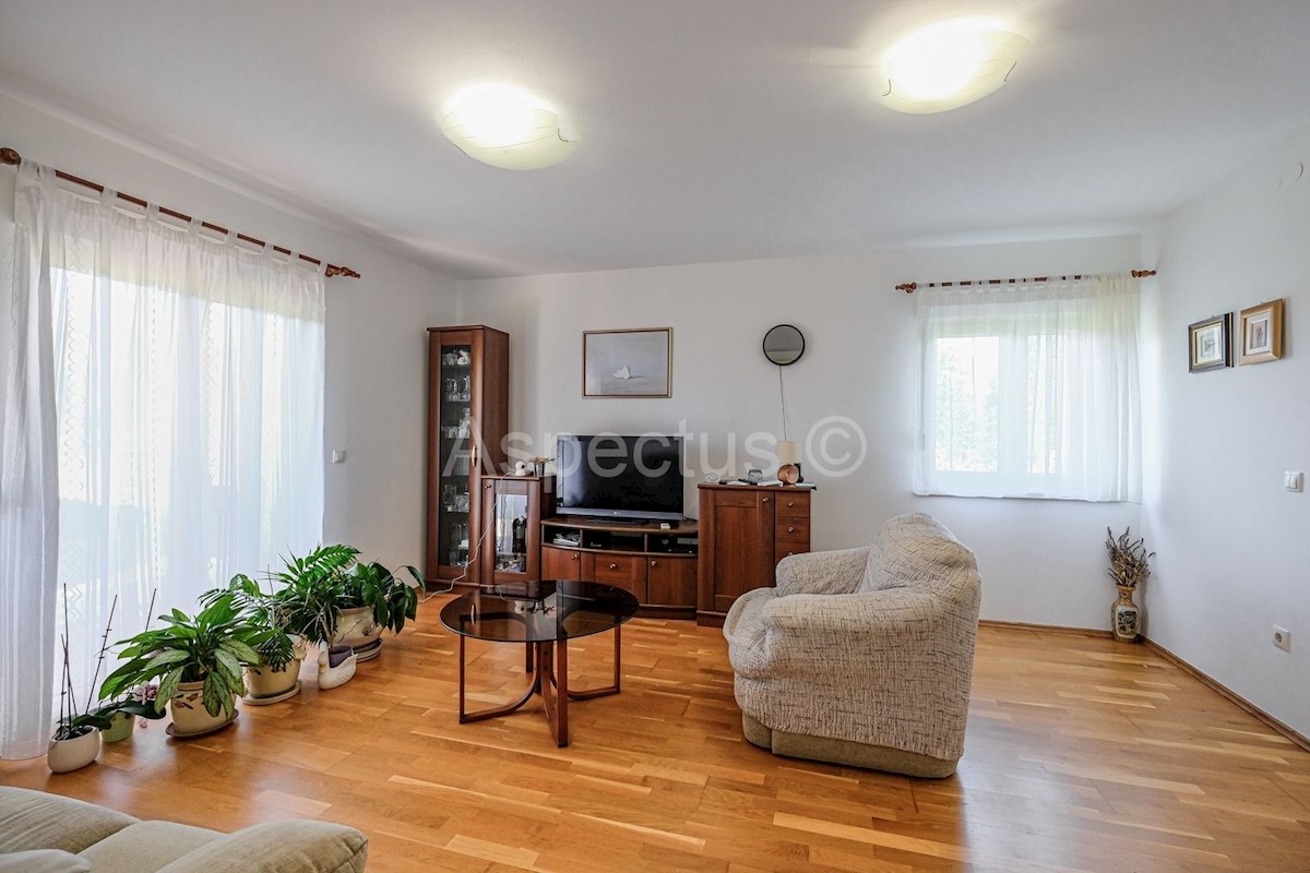 Kuća Na prodaju - ISTARSKA MARČANA