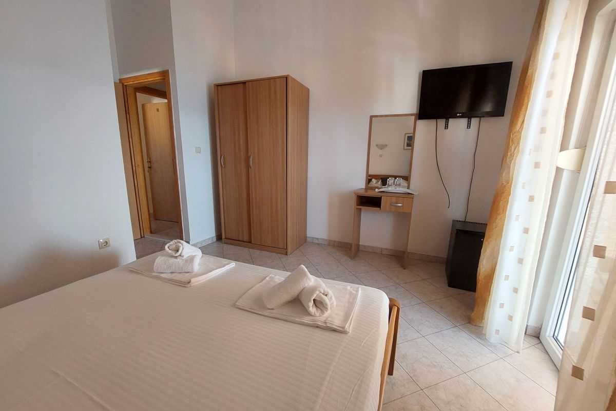 Business premises For sale - SPLITSKO-DALMATINSKA OMIŠ