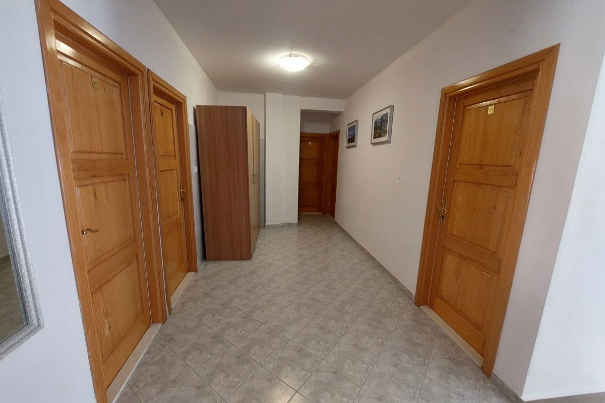 Business premises For sale - SPLITSKO-DALMATINSKA OMIŠ