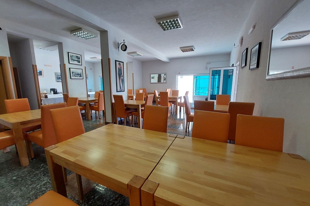 Business premises For sale - SPLITSKO-DALMATINSKA OMIŠ