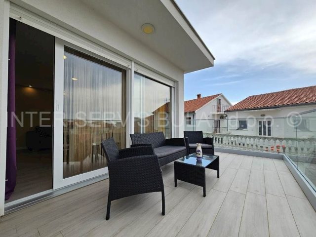 Appartement à vendre 92 m² – Srima