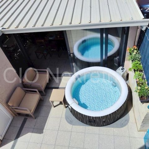 Casa In vendita - Splitsko-dalmatinska Podstrana - foto 3/6